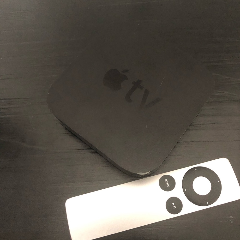 Apple TV - Picture 3 of 3